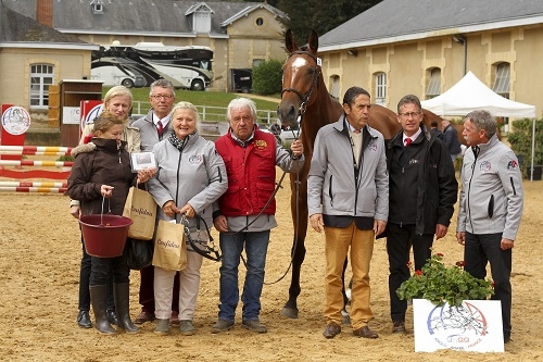 CHAMPIONNE DES 3 ANS FEMELLES AA SECT1&2
EDWINA MARTRETTES AA