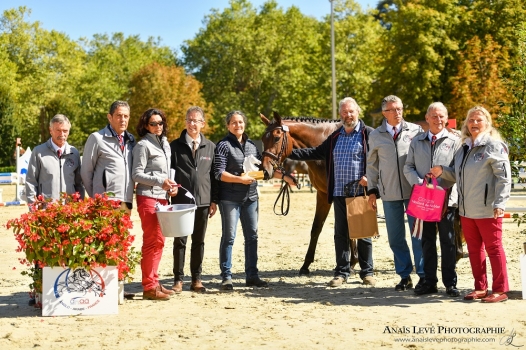 Velvet Pompadour championne 3 ans section III