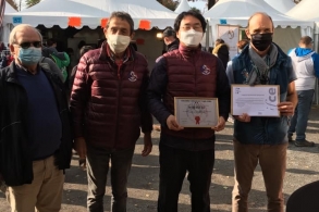 remise des diplomes pour Mr Oh